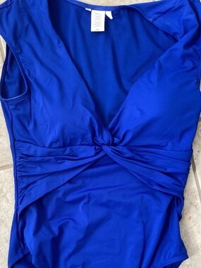 Cap sleeve Bleu by Rod Beattie swim “let’s get Twisted”